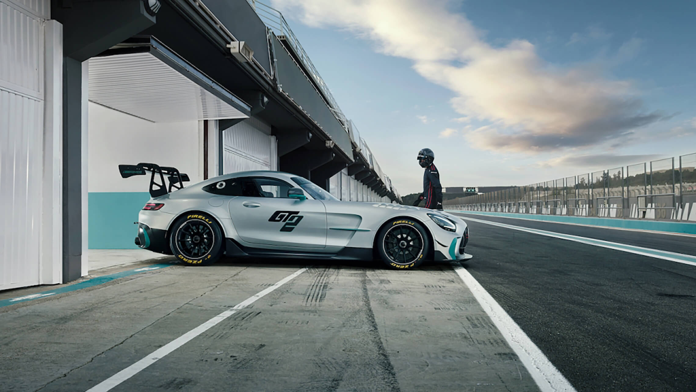 Mercedes AMG GT2 03 2280X1283px