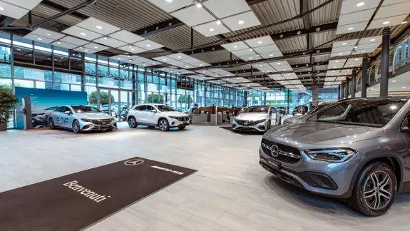 Lugano Pazzallo Standort Showroom 01 2280X1283 Lugano Pazzallo Standort Showroom 01 2280X1283