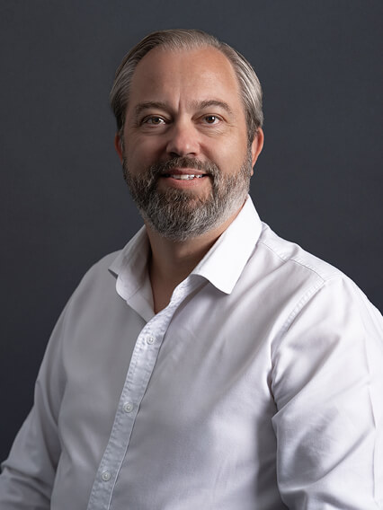 Merbag Ansprechpartner Schlieren Nutzfahrzeug Manuel Mansch 426X568