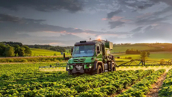 Mercedes Unimog 07 Mercedes Unimog 07
