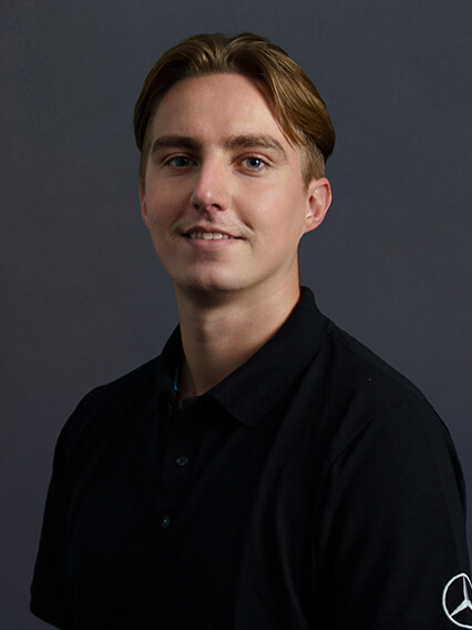 Merbag Ansprechpartner Schlieren Nutzfahrzeug Dominik Brunner 426X568