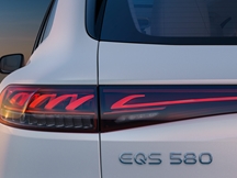 Mercedes EQ EQS SUV 07