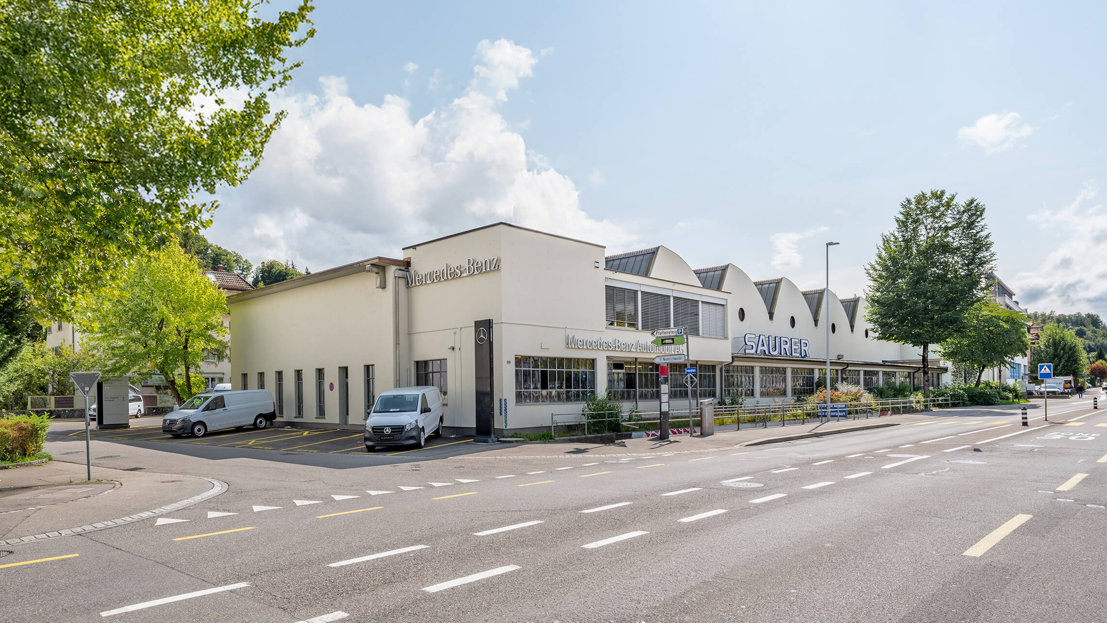 Merbag Buempliz Aussenansicht Strasse 01