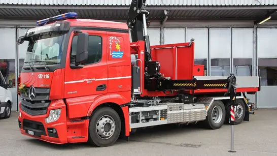 Unimog Feuerwehr 02 2280X1283 Unimog Feuerwehr 02 2280X1283