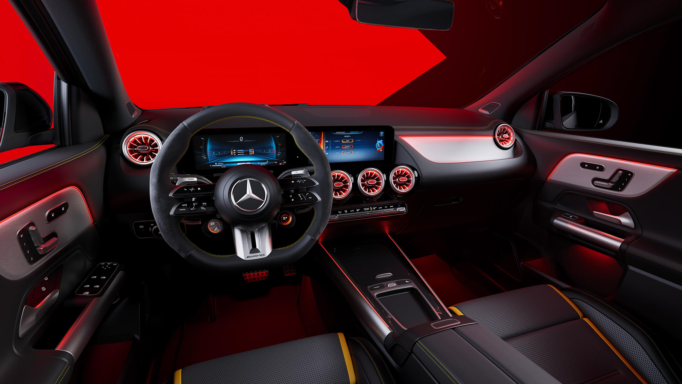 Mercedes-AMG GLA 45 S - Interieur mit AMG Lenkrad - Merbag